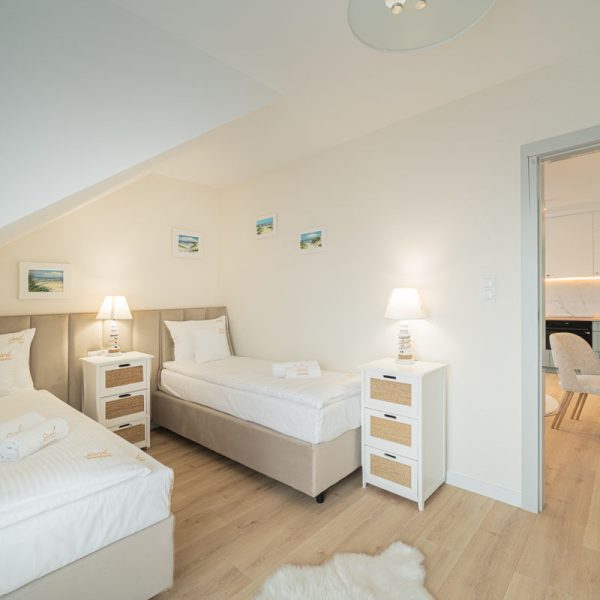 Apartament 301 0 12